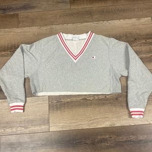 Large gray cropped sweater, champion brand